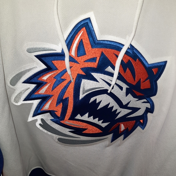 NWT Reebok Bridgeport Sound Tigers Hockey Jersey White - Picture 4 of 7